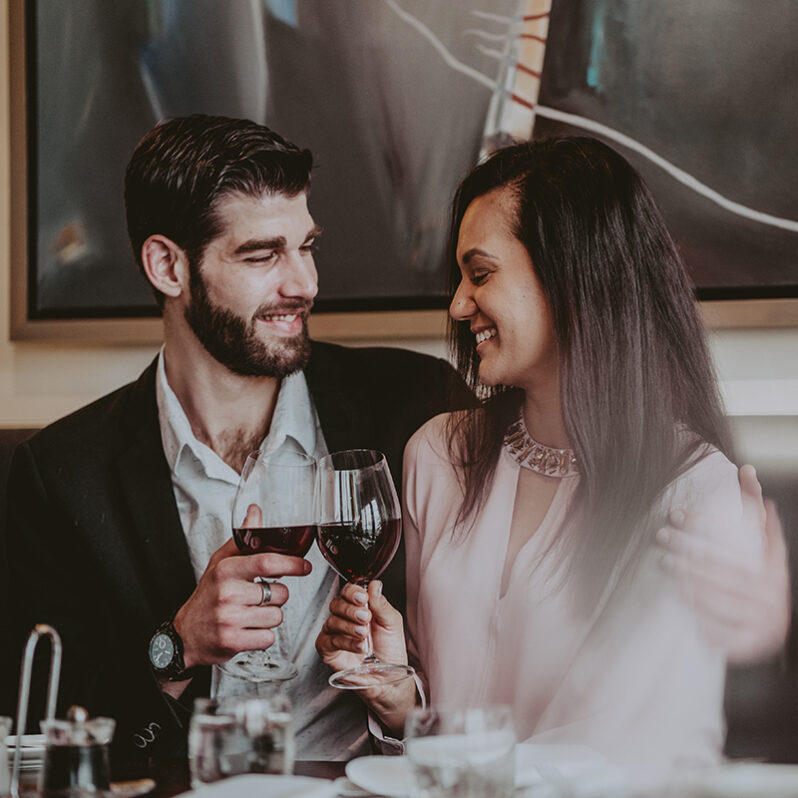 Couple dining at Inn On The Twenty Restaurant at Inn On The Twenty in Jordan Village