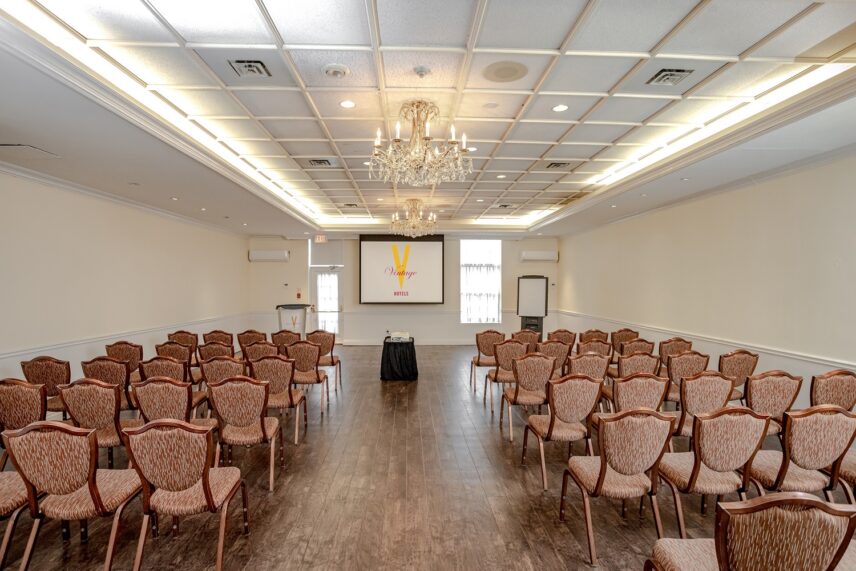 Loyalist Meeting Room at Queen's Landing Hotel