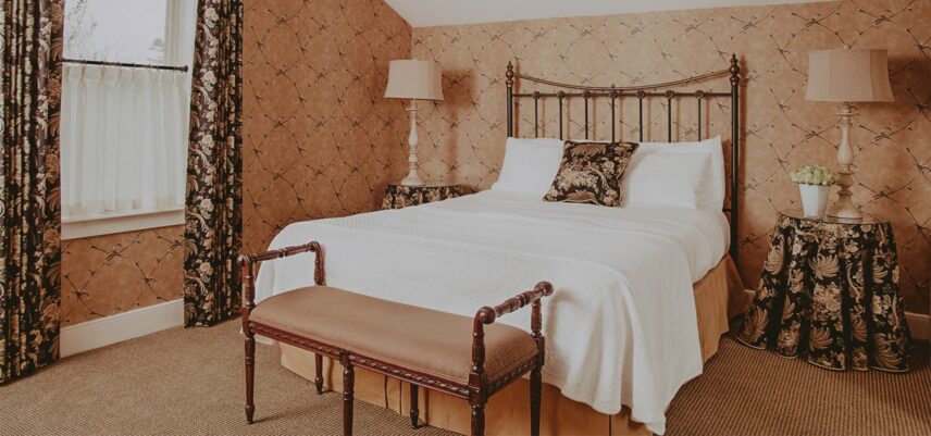 Accommodations in the Mirabella Suite at Moffat Inn in Niagara on the Lak