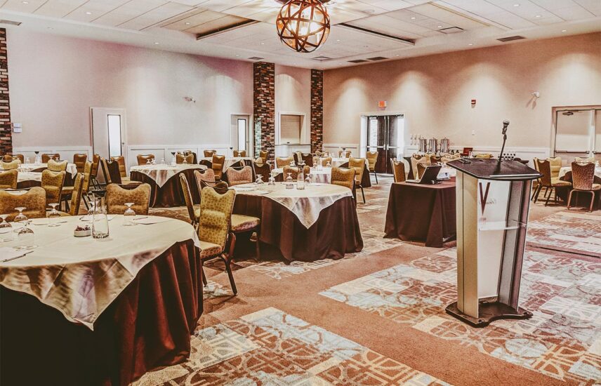 Royal Cambridge Ballroom meeting venue for large gatherings at the Prince of Wales Hotel in Niagara-on-the-Lake