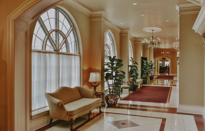 Stunning Georgian mansion hallways at Queen's Landing hotel in Niagara-on-the-Lake
